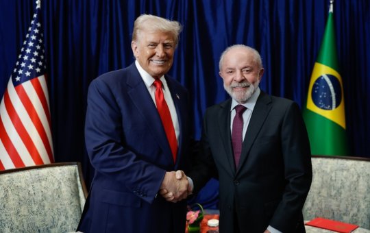 Lula liga para Trump para debater retomada de negociações sobre tarifas e outros temas