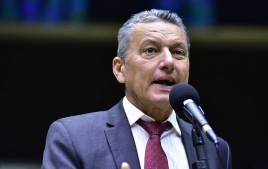 TCU condena deputado baiano a ressarcir R$ 130 mil por irregularidades em Guanambi