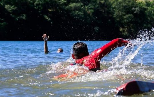 Dias de verão no inverno podem esconder perigo de afogamento nas praias de Salvador