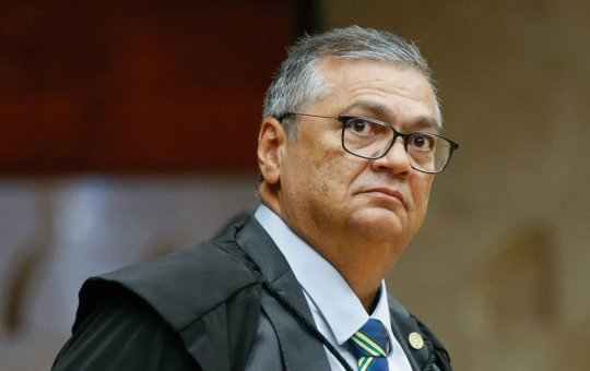 Dino veta indicações de emendas parlamentares feitas por presidentes de partidos