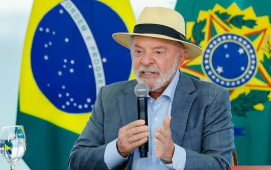 Lula defende apuração sobre Lulinha: "Tem que provar inocência"