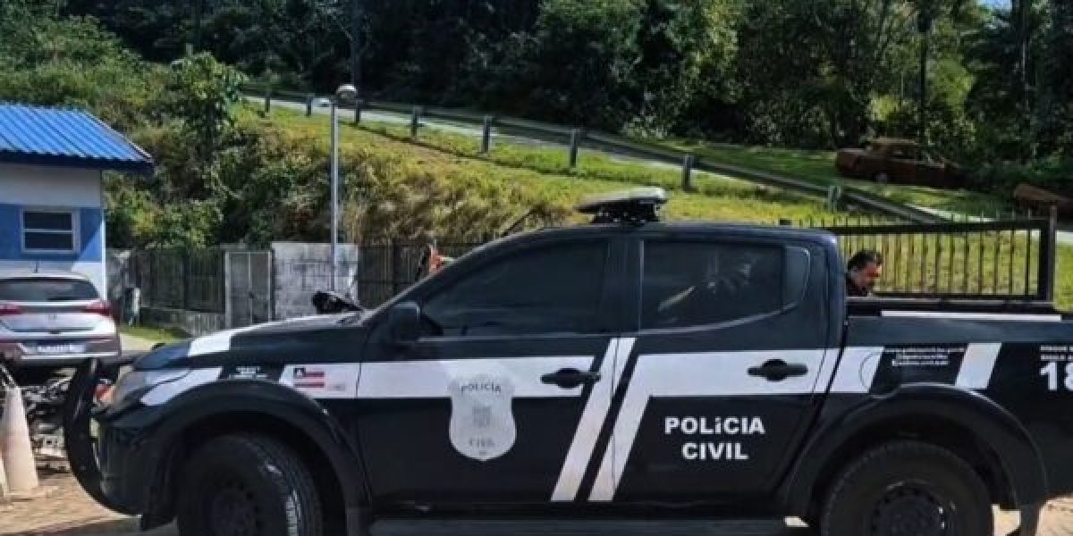 Homem é preso após tentar matar a própria mãe durante discussão no interior da Bahia