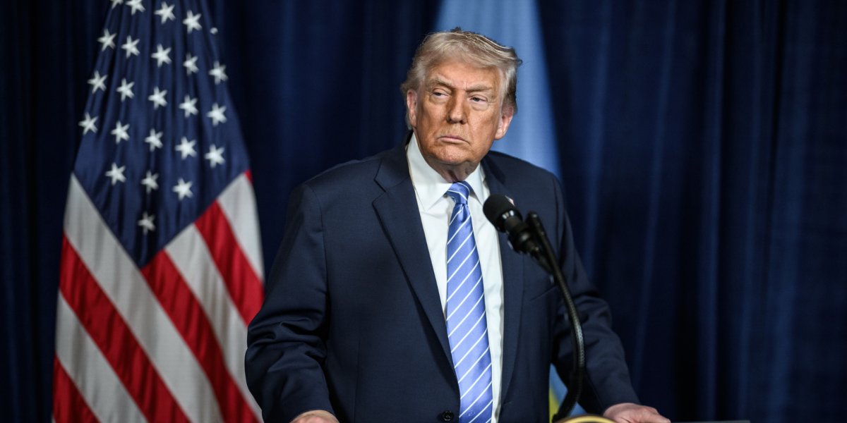 Trump afirma que Irã está “colapsando completamente” antes de novas sanções dos EUA