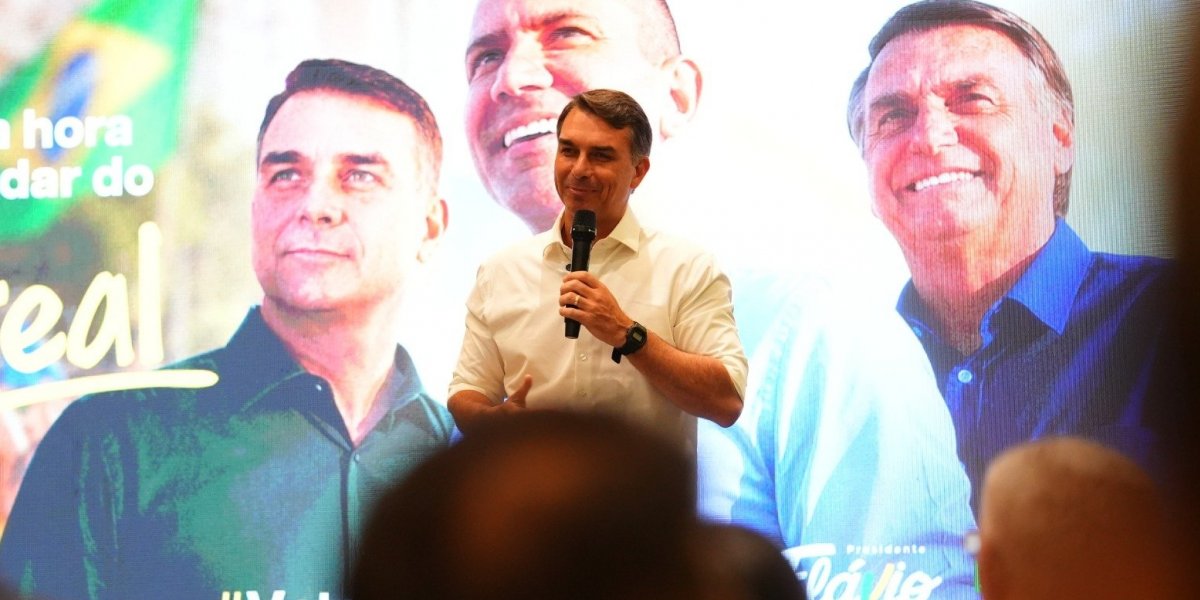 Flávio pede votos de eleitores de Zema, Caiado e Renan no 1º turno: “O Brasil não suporta mais quatro anos do PT”