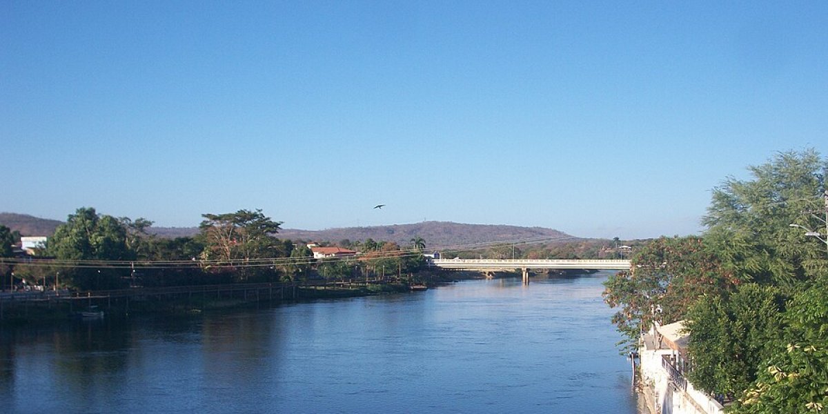 Jovem morre afogado ao tentar atravessar rio na Bahia