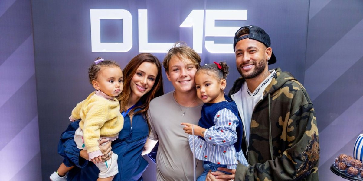Neymar celebra aniversário de 15 anos do filho ao lado da família