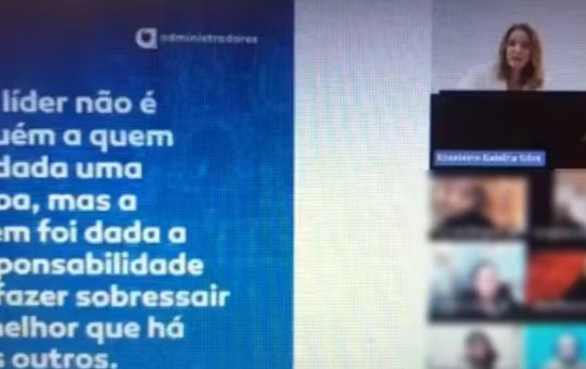 Dirigente de ensino é afastada após elogiar liderança de Hitler e Mussolini e recomendar biografias a diretores