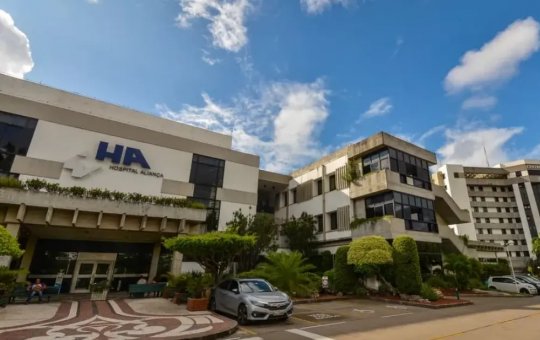 Médico investigado por pornografia infantil é afastado do Hospital Aliança, em Salvador
