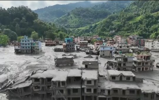 Tragédia no Himalaia deixa 584 mortos e mais de 1,5 mil desaparecidos entre Nepal e Tibete
