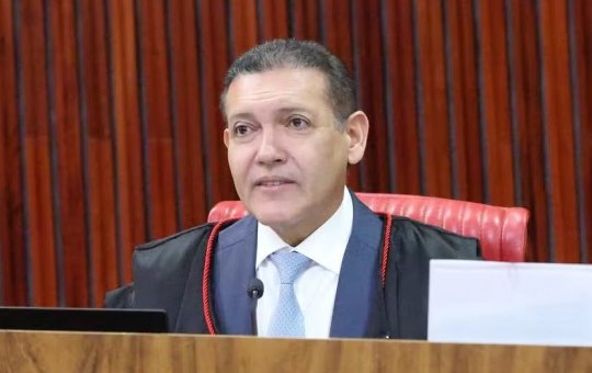 Vazamento de gás provoca incêndio na casa do presidente do TSE, Nunes Marques
