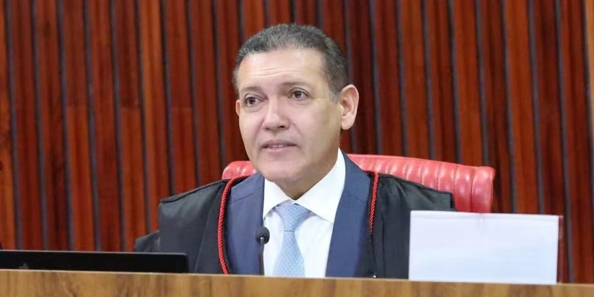 Vazamento de gás provoca incêndio na casa do presidente do TSE, Nunes Marques