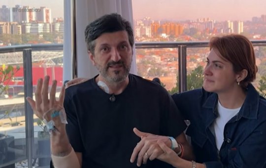 “O tic-tac é desesperador”: esposa de Lito Sousa relata avanço de doença rara e busca por tratamento experimental