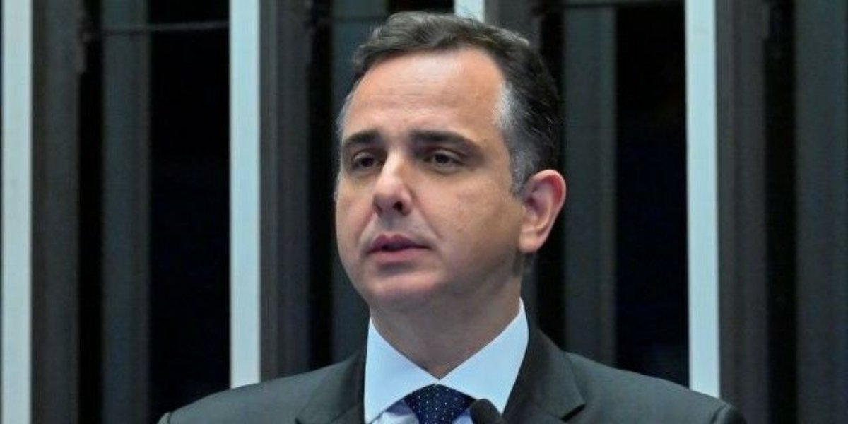 Alcolumbre oficializa indicação de Rodrigo Pacheco para o TCU