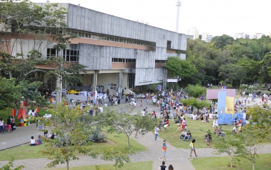 UFBA realiza assembleia virtual para decidir sobre retorno às aulas