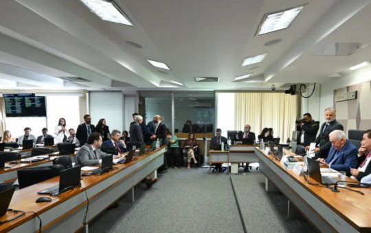 CCJ do Senado aprova PEC da Segurança Pública; texto avança para o plenário