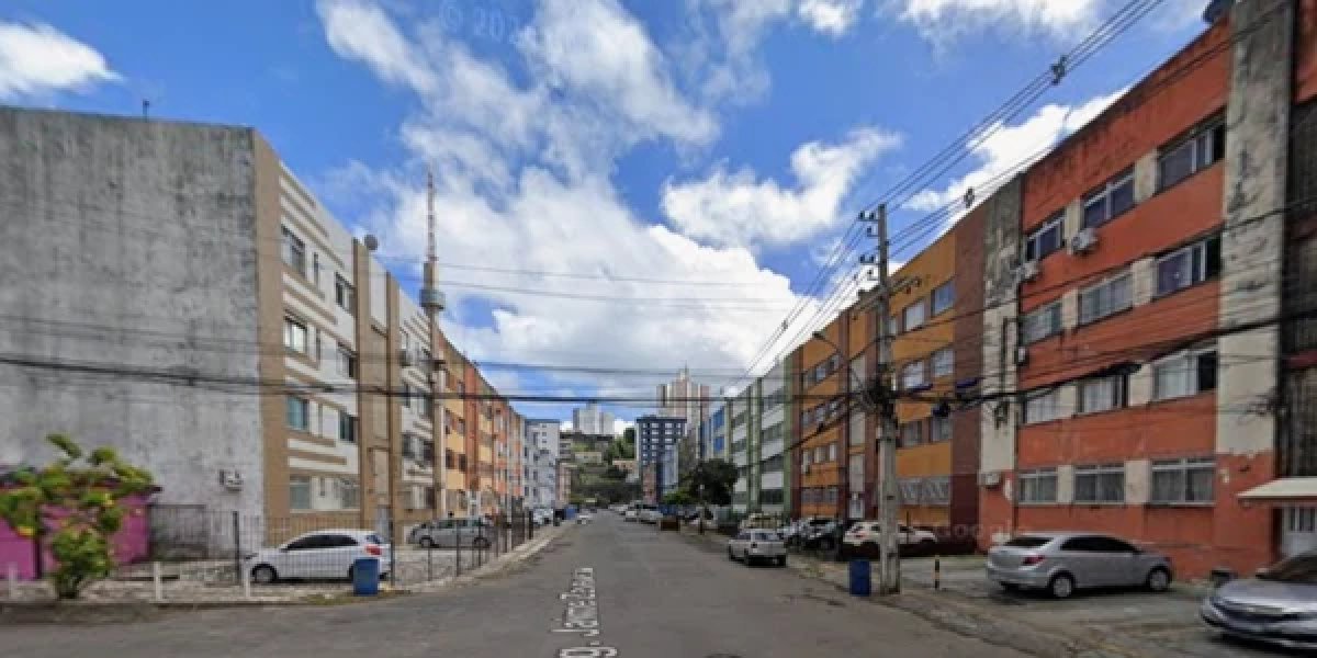 Após chuvas em Salvador, moradores do Parque São Brás relatam falta de energia há mais de 16 horas