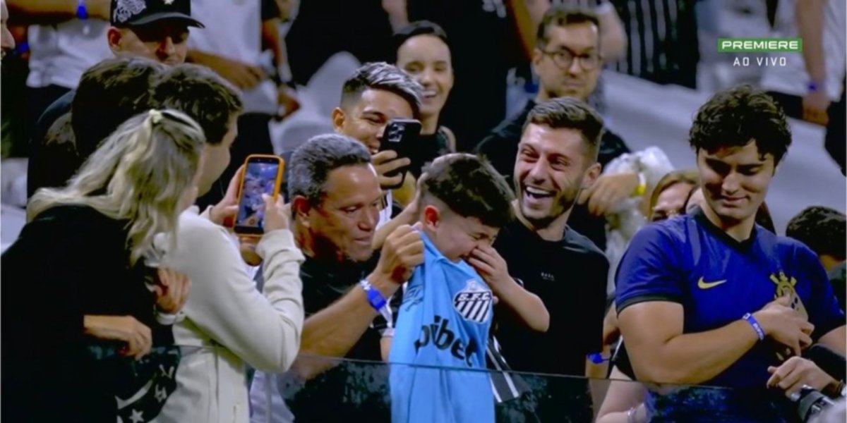 Corinthians é punido após torcedores hostilizarem criança que recebeu camisa de Neymar