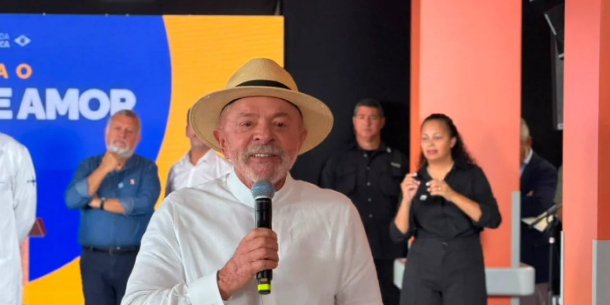 Lula diz que SUS voltou “das cinzas” e responsabiliza negacionismo por mortes na pandemia
