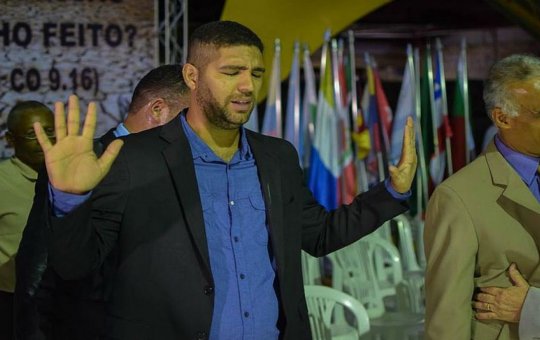 Laudo do IML: João Isidório pulou de cabeça no mar, desmaiou e fraturou cervical