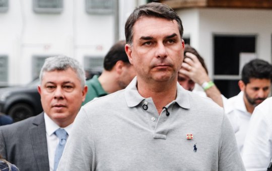 Flávio Bolsonaro estará em Salvador para ato de campanha na próxima semana