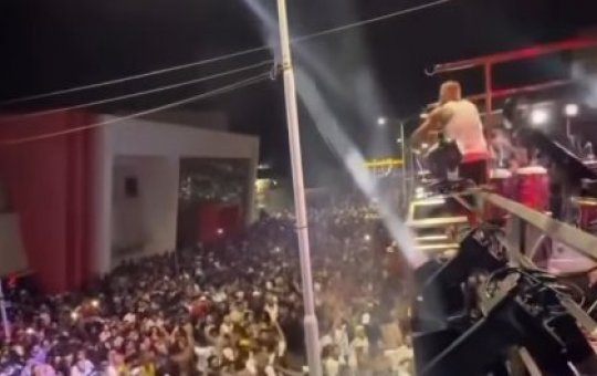 Kannário declara apoio a Lula durante show no 7 de Setembro na Bahia