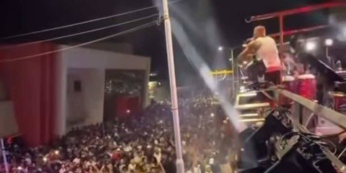 Kannário declara apoio a Lula durante show no 7 de Setembro na Bahia