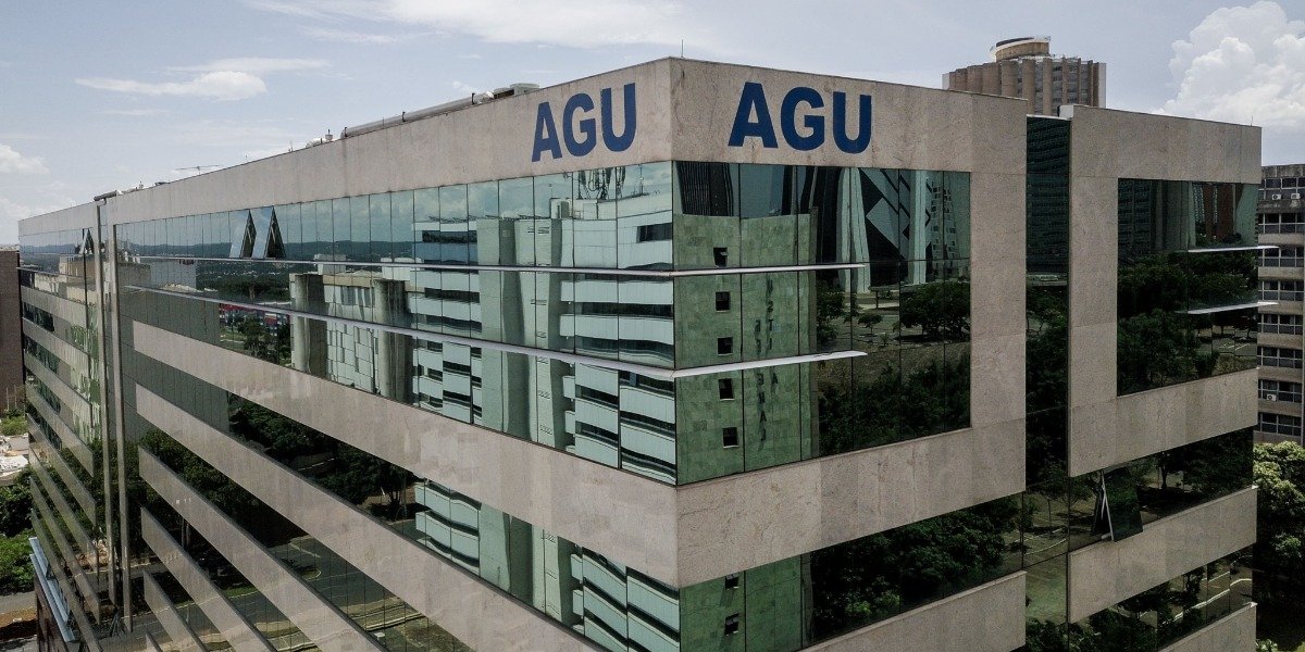 AGU pede a Fachin suspensão do afastamento do diretor-geral da PF determinado por Mendonça