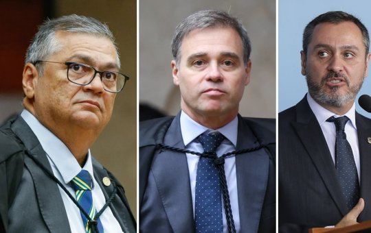 Dino derruba decisão de Mendonça e manda diretor-geral da PF voltar ao cargo
