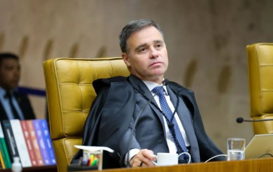 Mendonça homologa delação do empresário responsável pelo repasse de recursos para "Dark Horse"