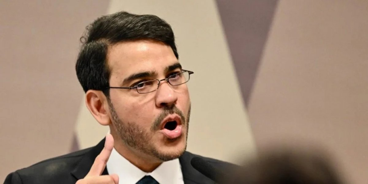 Jorge Messias procurou Fachin antes de decisões para conter crise entre STF e PF