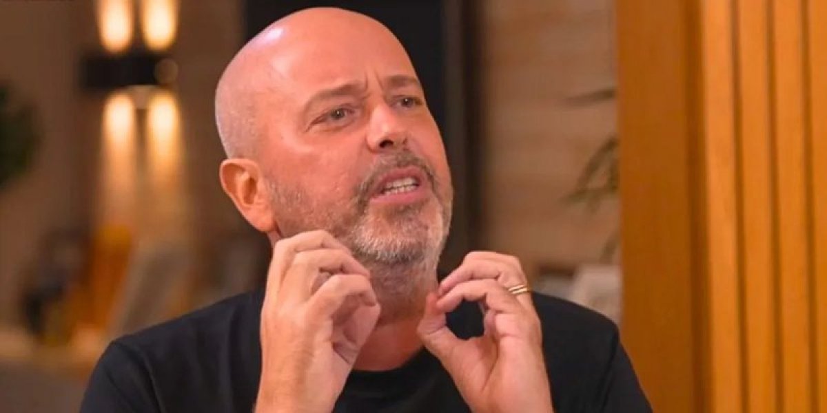 Alex Escobar conta drama após passar mal ao vivo e descobrir doença rara: 'Fui salvo pelo gongo'