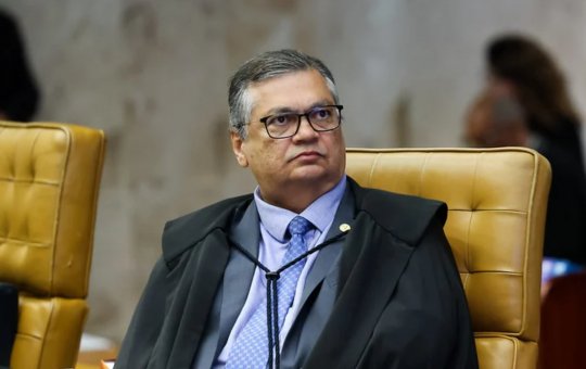 Flávio Dino indica suspeita de venda de influência sobre ministros do STF e STJ por deputado