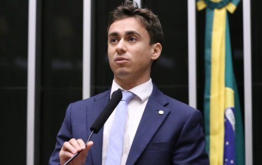Nikolas Ferreira pede que Brasil “pare” e vá às ruas na próxima sessão do STF