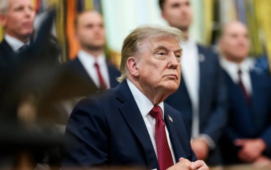 Trump classifica como “farsa” alertas sobre os riscos da inteligência artificial