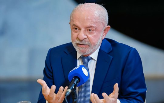 Lula acusa André Mendonça de divulgar informações seletivas do Caso Master: 'Soltava o que importava ele'