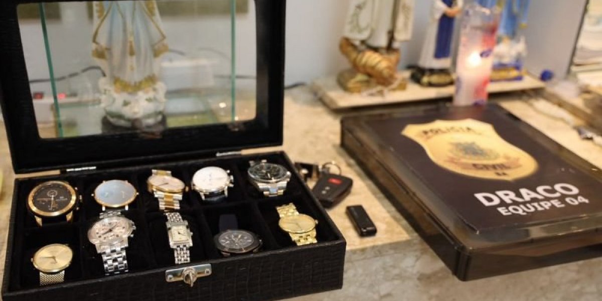 Polícia apreende relógios de luxo e identifica ocultação patrimonial de mais de R$ 1,2 bilhão na fraude do IPTU