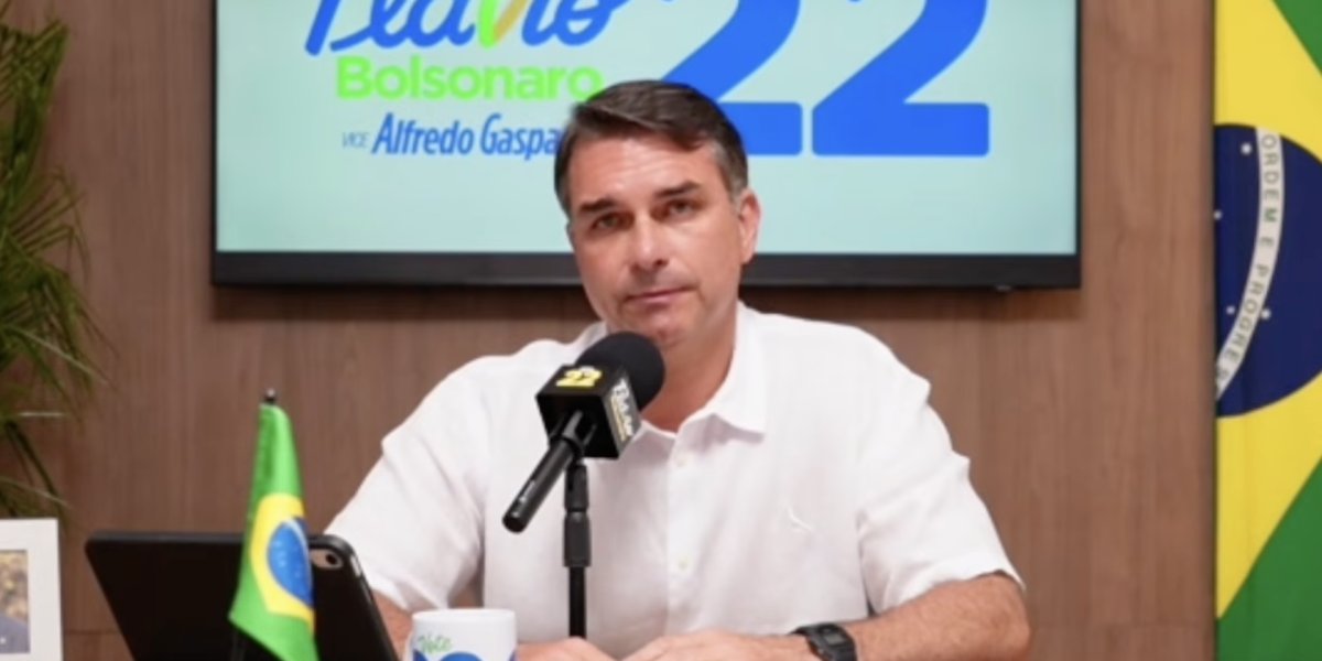 Flávio diz que não autorizou ação contra reajuste do Bolsa Família e critica medida de Lula