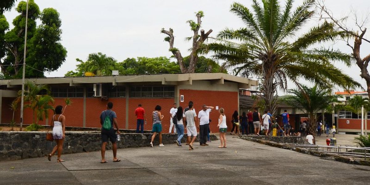 MP-BA investiga UNEB após universidade divulgar nome de nascimento de pessoa trans em lista de aprovados