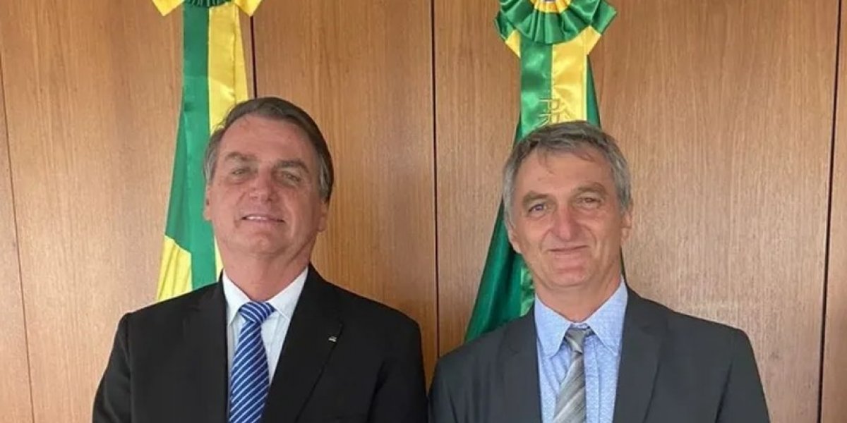 Irmão de Bolsonaro diz que Flávio não arrasta multidões como o pai: 'Flávio não é Jair'