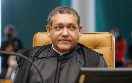 Contrato de R$ 427 milhões e mensagens expõem ligação da “Turma do KN” com Vorcaro