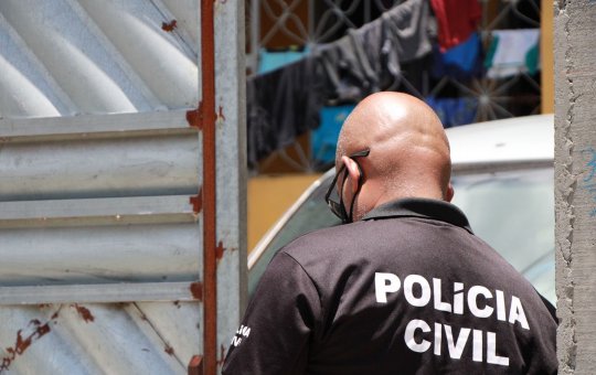 Homem é indiciado por matar dois cachorros na Bahia