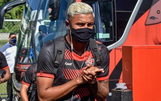 Com retorno de 3 jogadores, Vitória enfrenta Cruzeiro; veja provável escalação