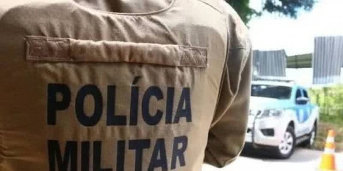 Homem é preso, suspeito de esconder cocaína em loja de flores da ex-namorada na Bahia