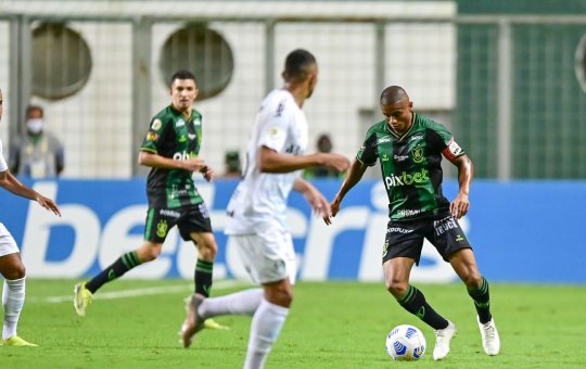 Brasileirão:  América-MG afunda Grêmio na zona de rebaixamento
