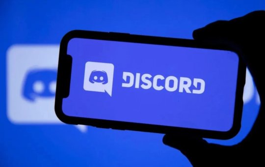 Justiça ordena que Discord reforce proteção de menores sob multa diária de R$ 100 mil