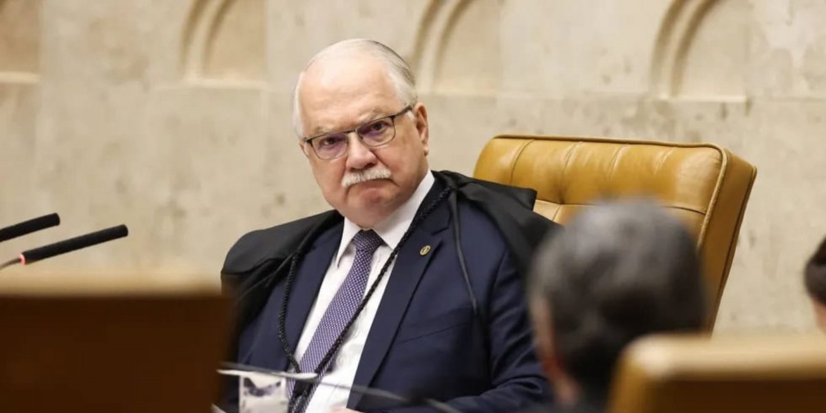 Fachin nega pedido para afastar Dino de processos relacionados a Flávio, Lula e eleições 2026