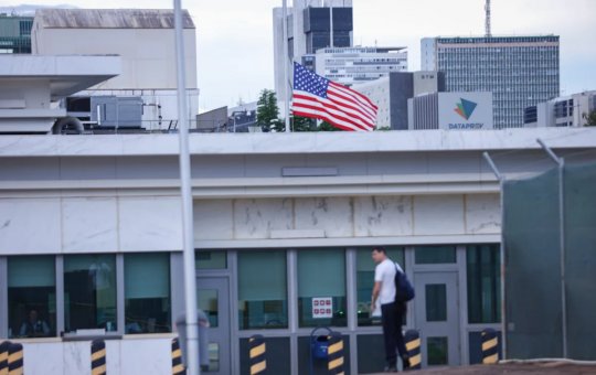 EUA e Austrália fecham embaixadas no Brasil por questões de segurança