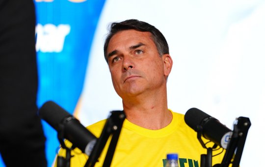 Flávio chama cancelamento de debate da Globo de “muito negativo” e acusa judiciário de interferir nas eleições