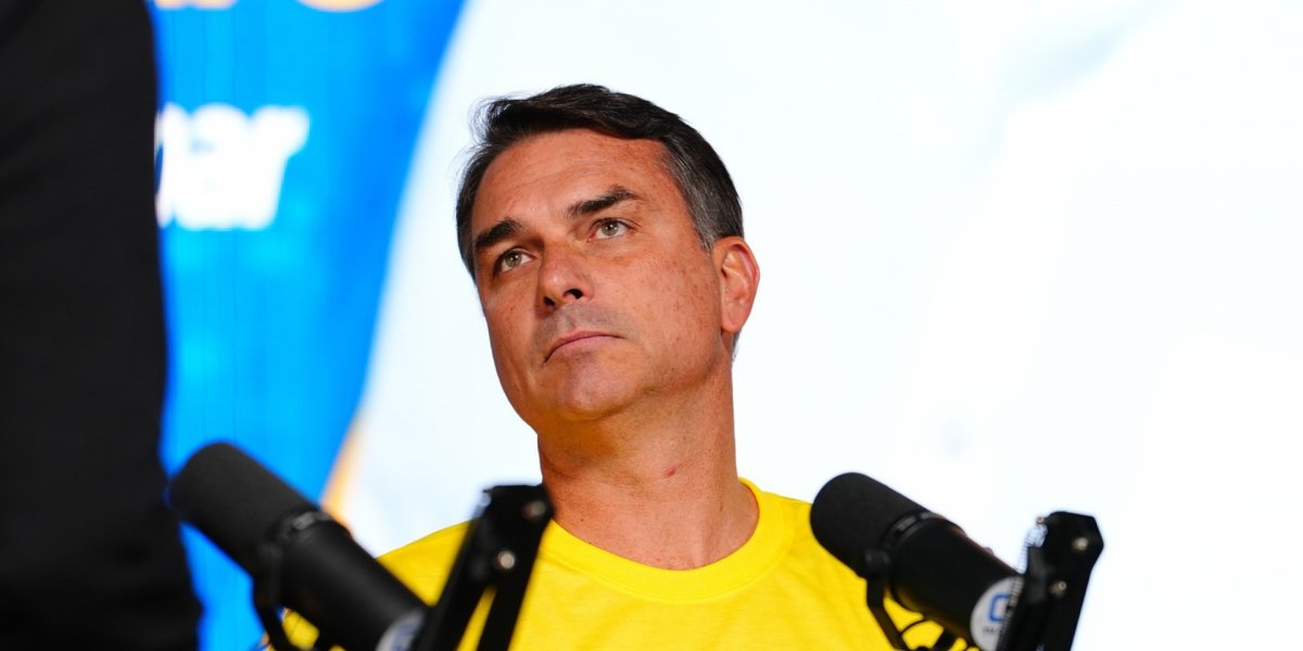 Flávio chama cancelamento de debate da Globo de “muito negativo” e acusa judiciário de interferir nas eleições