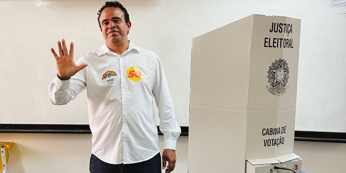 Eleições 2026: candidato ao Governo da Bahia, Ronaldo Mansur vota no PAF 3 da UFBA, em Salvador
